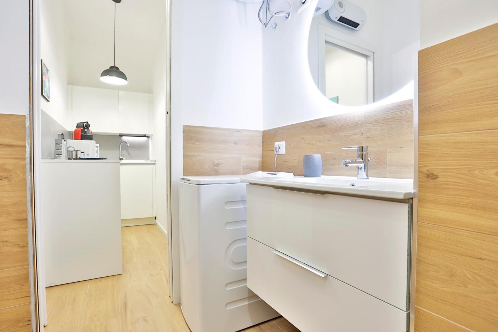 Urban Living In Chiaia - Close To Grenoble Appartement *