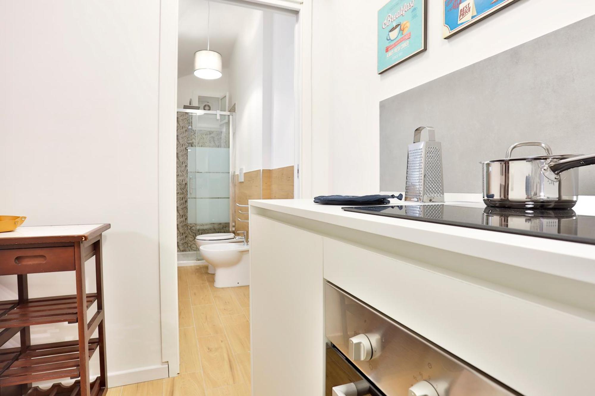 Urban Living In Chiaia - Close To Grenoble Appartement *