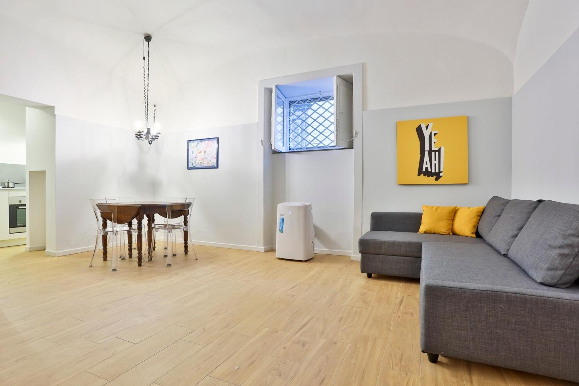 Appartement Urban Living In Chiaia - Close To Grenoble